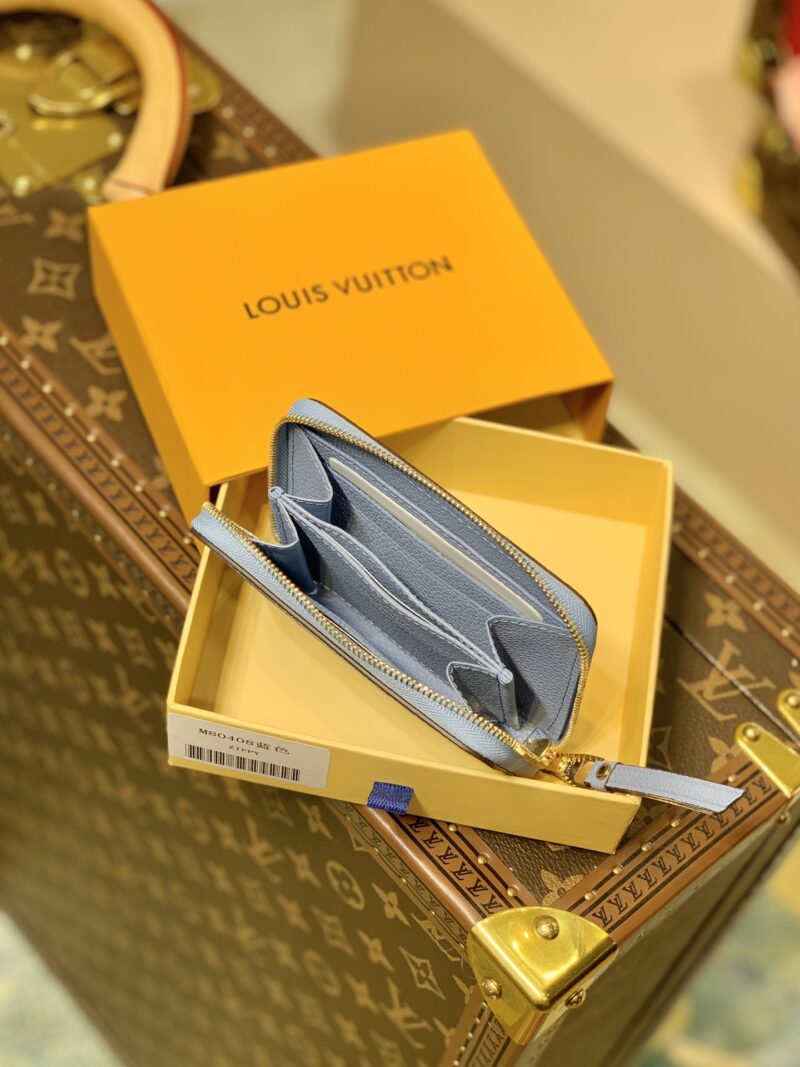 Louis Vuitton By The Pool Zippy Wallet-11*8.5*12CM - Image 4