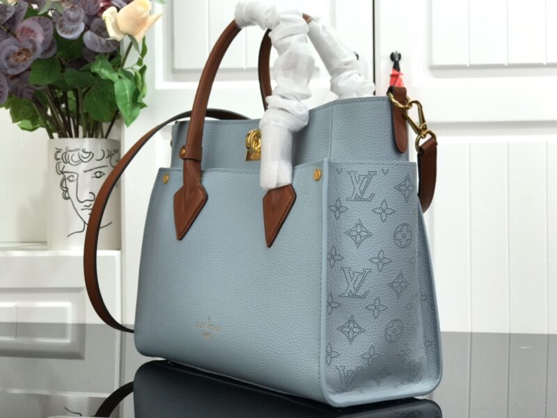 Louis Vuitton On My Side Tote Bag-M57728-31*25*14CM - Image 6