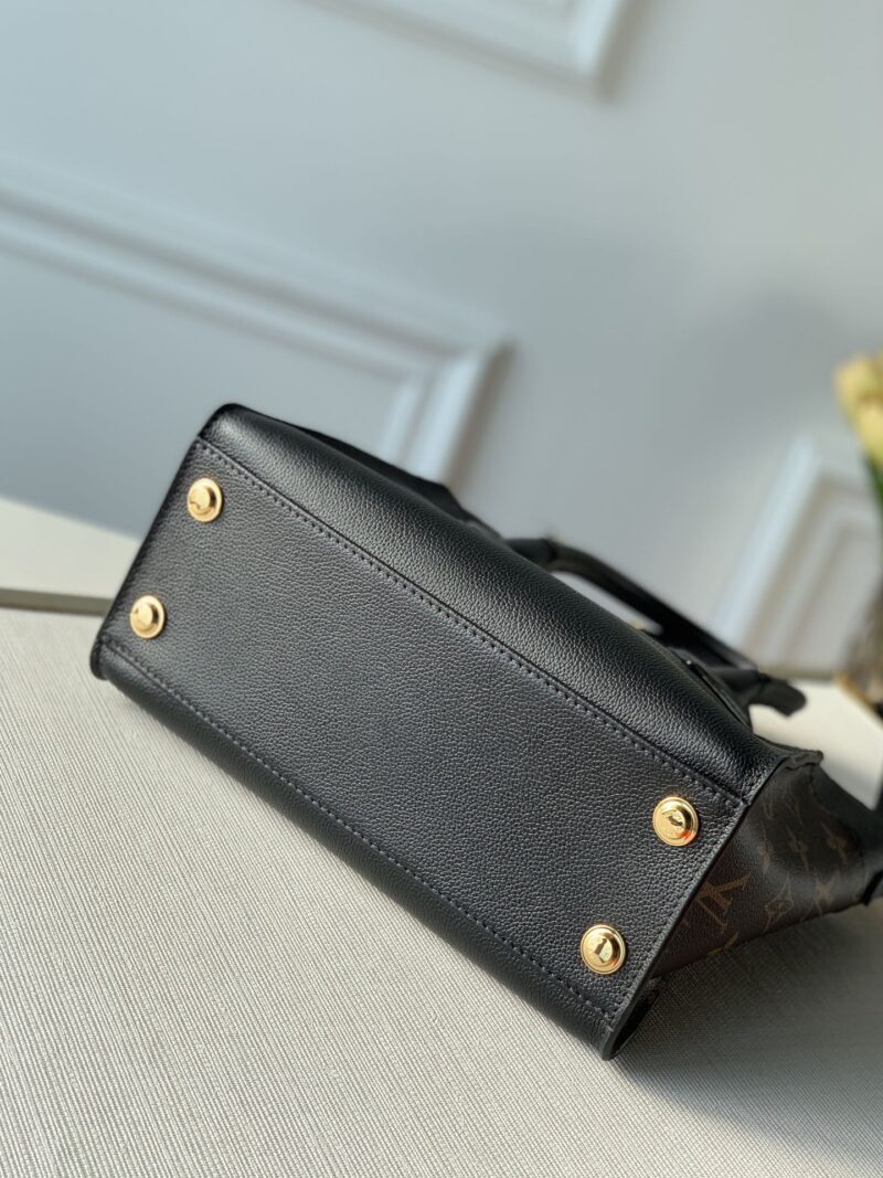 Louis Vuitton On My Side Tote Bag-M57728-31*25*14CM - Image 4