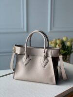 Louis Vuitton On My Side Tote Bag-M57728-31*25*14CM - Image 4