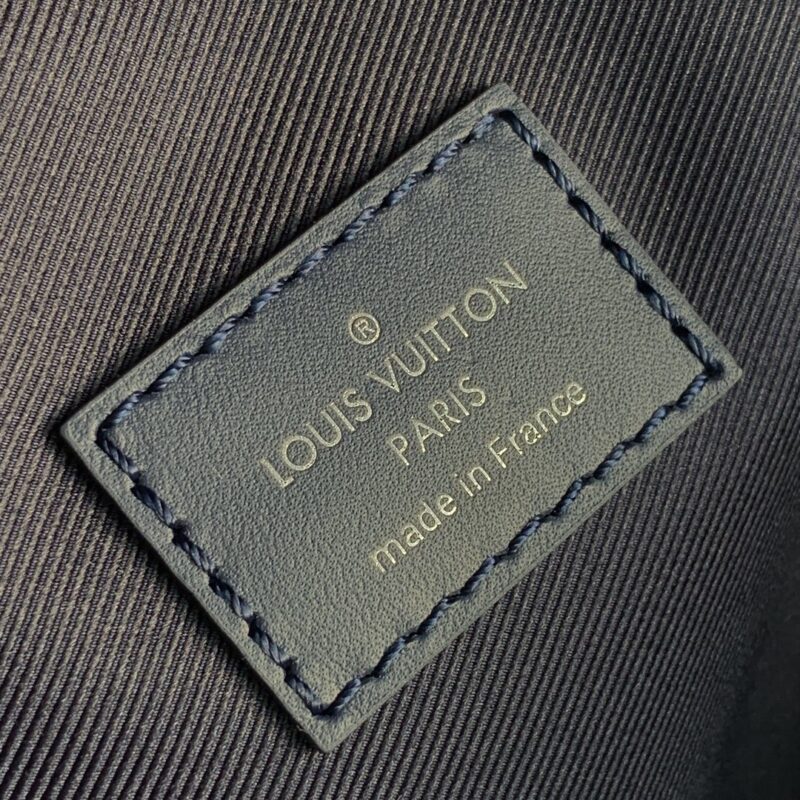 Louis Vuitton Discovery Backpsck-37*40*20 CM - Image 2