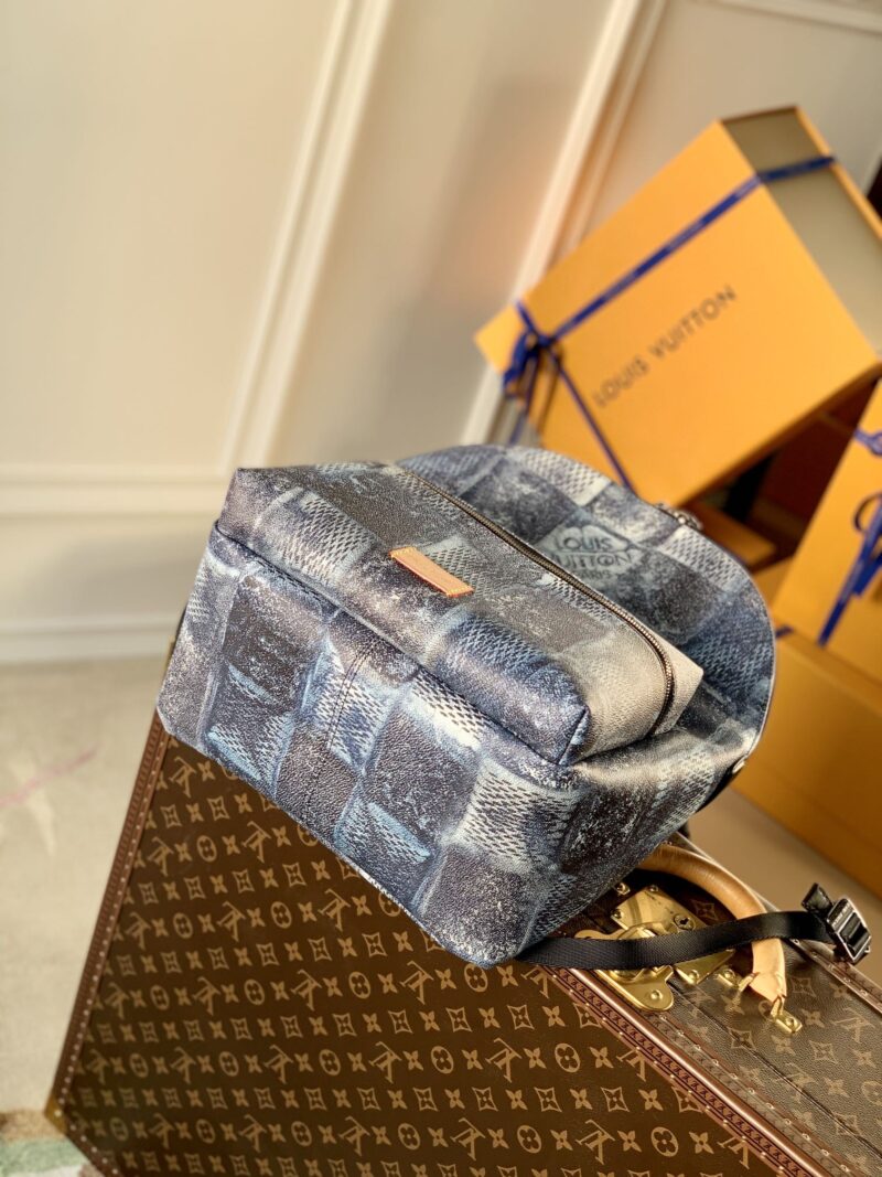 Louis Vuitton Discovery Backpsck-37*40*20 CM - Image 7