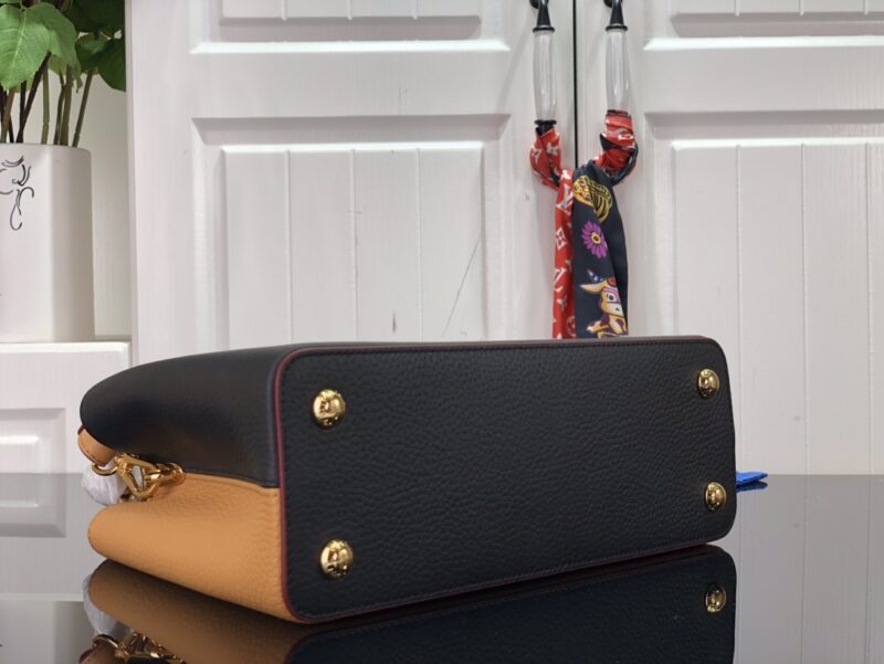 Louis Vuitton Capucines Bag-31.5*20*11CM - Image 6