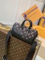 Louis Vuitton Everyday Bag-21×9×12CM - Image 2