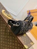 Louis Vuitton Everyday Bag-21×9×12CM - Image 3