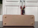 Louis Vuitton Capucines Bag-31.5*20*11CM - Image 8