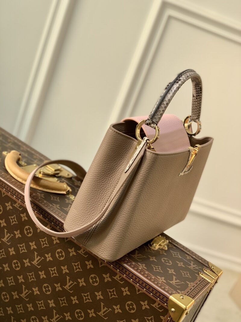 Louis Vuitton Capucines Bag-31.5*20*11CM - Image 3