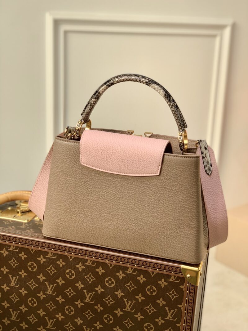 Louis Vuitton Capucines Bag-31.5*20*11CM - Image 6