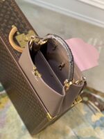 Louis Vuitton Capucines Bag-31.5*20*11CM - Image 7