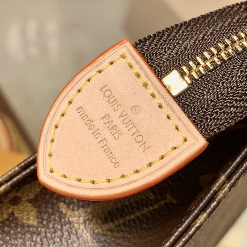 Louis Vuitton Toiletry Pouch -15*10*4.5CM - Image 4