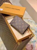 Louis Vuitton Toiletry Pouch -15*10*4.5CM