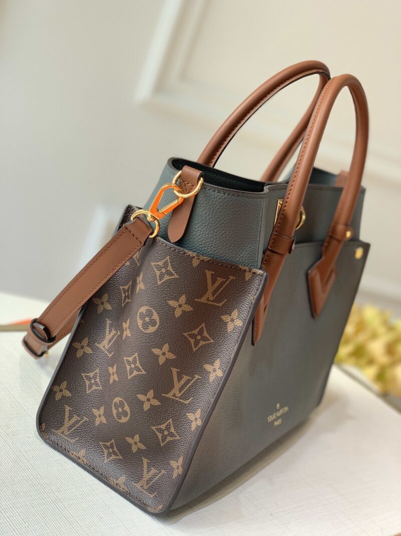 Louis Vuitton On My Side Tote Bag-31*25*14CM - Image 4
