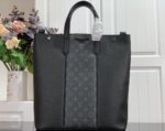 Louis Vuitton Outdoor Handbags-39*35*14.5CM