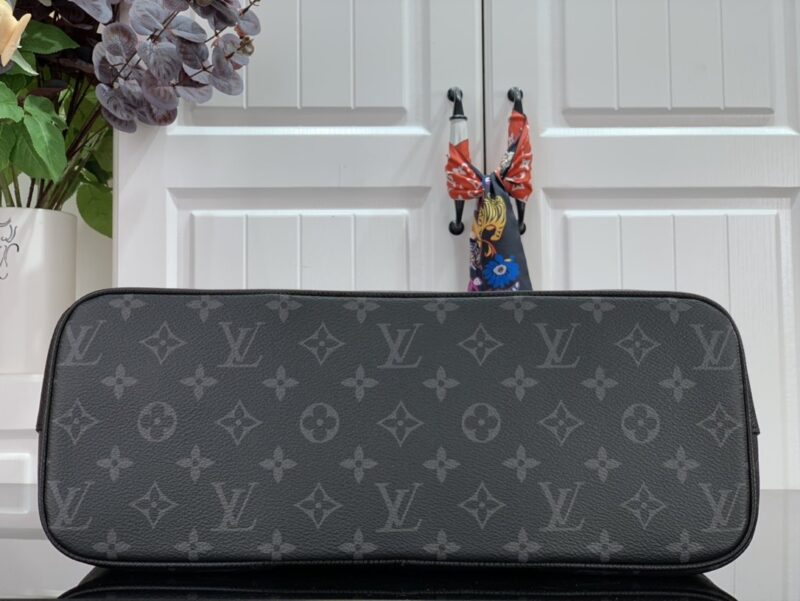 Louis Vuitton Outdoor Handbags-39*35*14.5CM - Image 7
