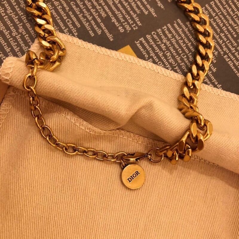 Diro Necklace - Image 6