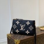 Louis Vuitton M80084 Pochette Double Zip Bag -20*12.5*3CM