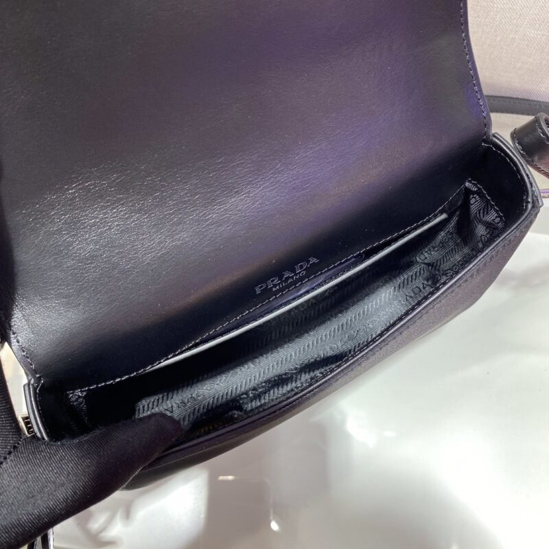 Prada Chain Bag 1BH171-21*16*6.5CM - Image 5