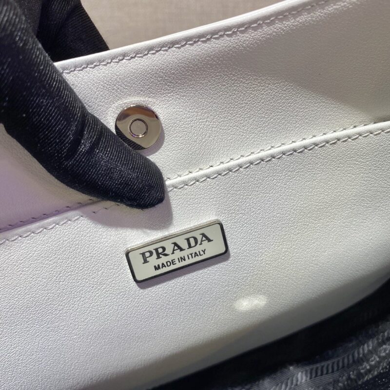 Prada Vintage Handbags1BC148-26*16*4CM - Image 7