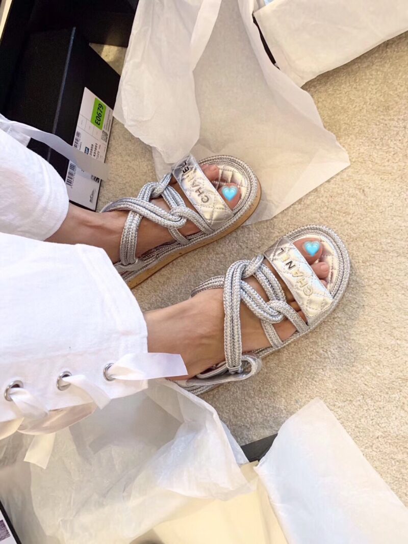 Ch@nel 2022SS Slides - Image 5