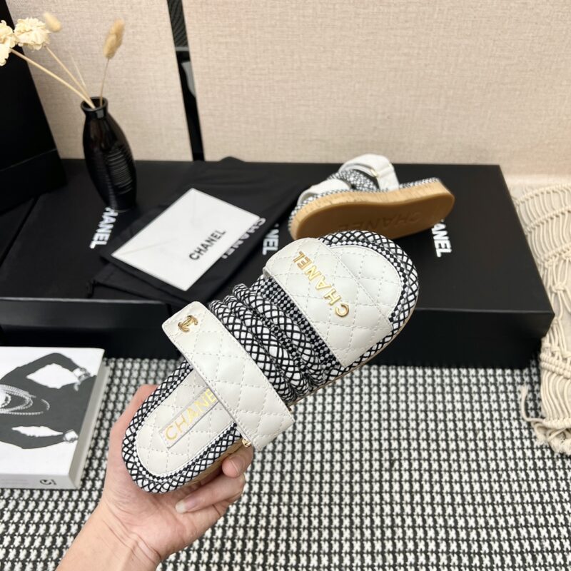 Ch@nel 2022SS Slides - Image 2