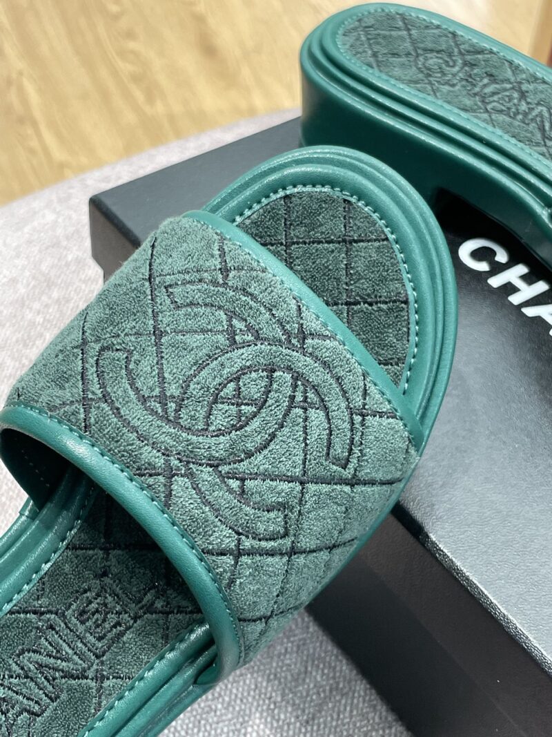 Ch@nel 2022ss Slides - Image 3