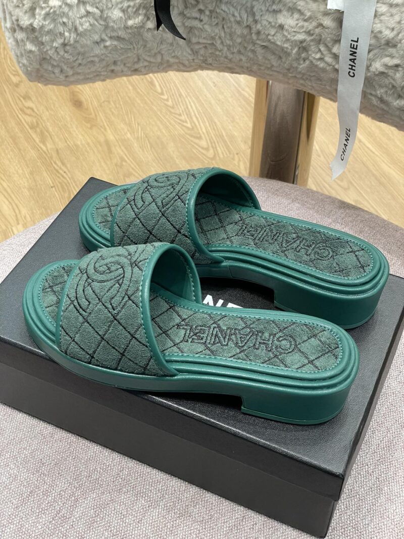 Ch@nel 2022ss Slides - Image 4