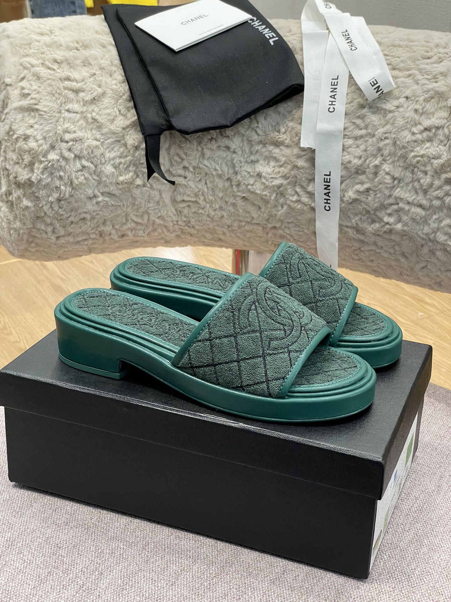 qw-654323rewrwerwe_8_.jpg Ch@nel 2022ss Slides - Image 1