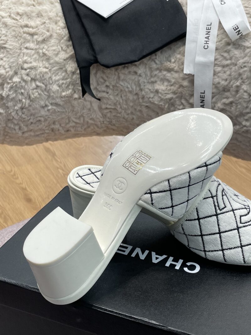 Ch@nel 2022ss Slides - Image 5