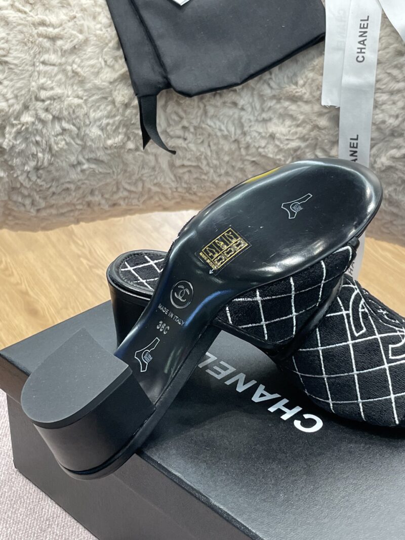 Ch@nel 2022ss Slides - Image 6