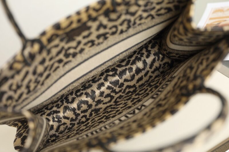 Diro Book Tote Bags-42*32*5CM - Image 9