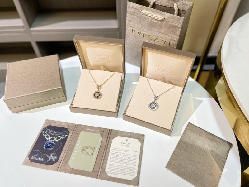 BvlgarI Necklace - Image 6