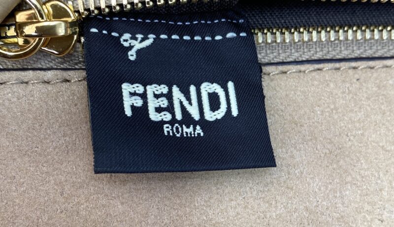 FendI Medium Baguette Bag-27×6×15CM - Image 2