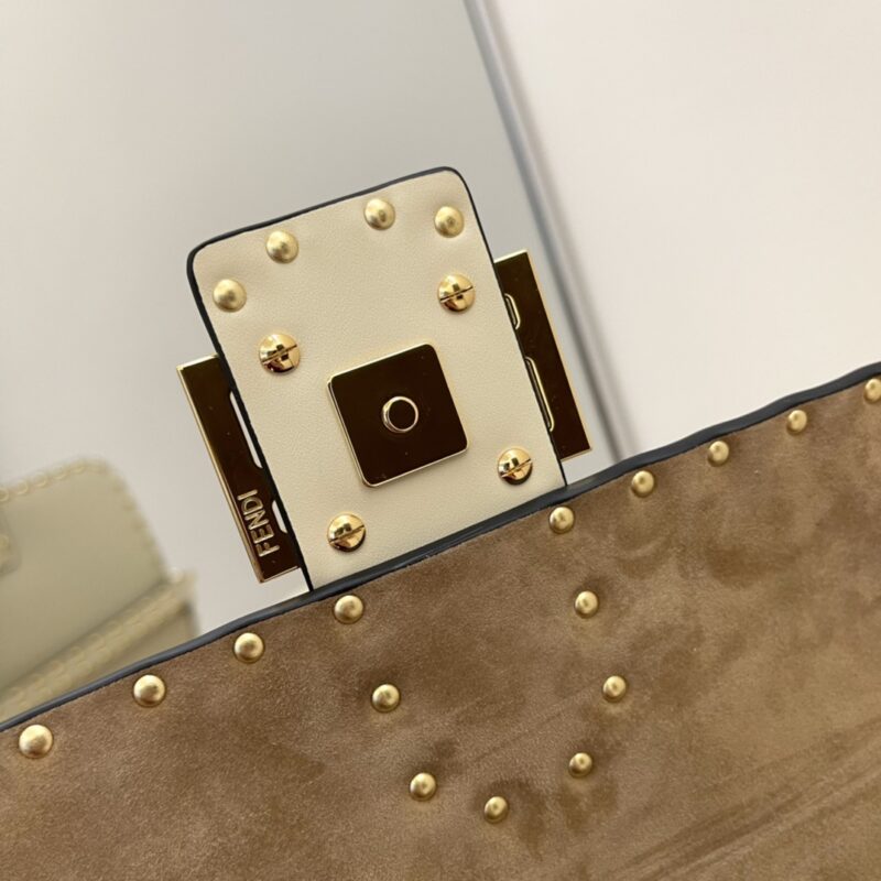 FendI Medium Baguette Bag-26x15x4CM - Image 7