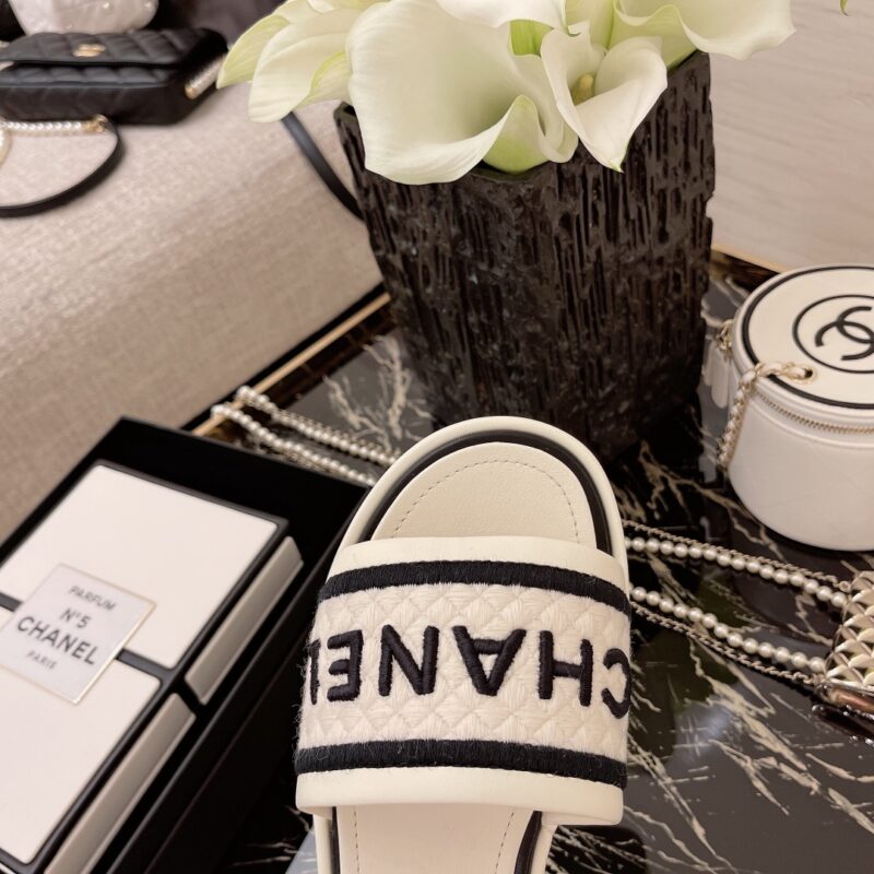 Ch@nel Slides - Image 7