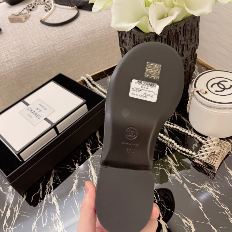 Ch@nel Slides - Image 5