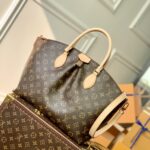 Louis Vuitton M45986 Boétie-31.5*28*16CM
