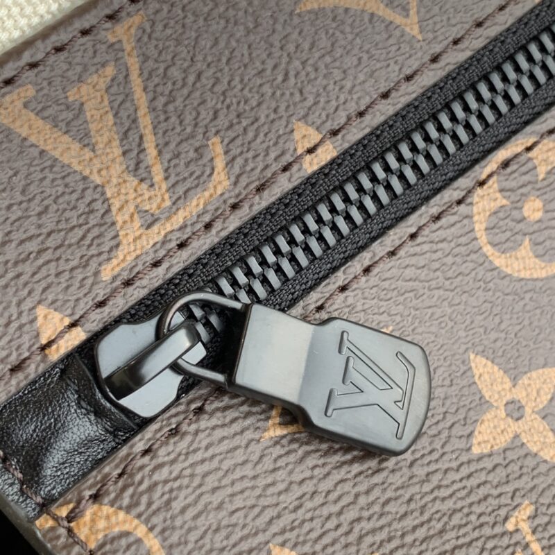 Louis Vuitton Week-End Tote -38.5*29*11CM - Image 3