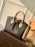 Louis Vuitton M45986 Boétie-25*23*14CM