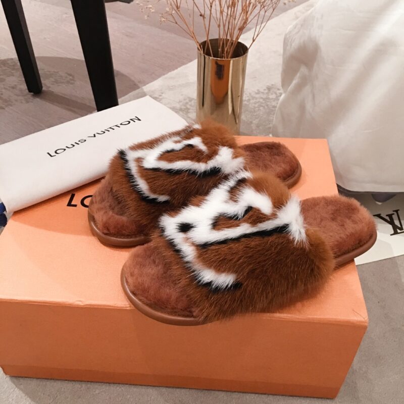 Louis Vuitton Slippers - Image 4
