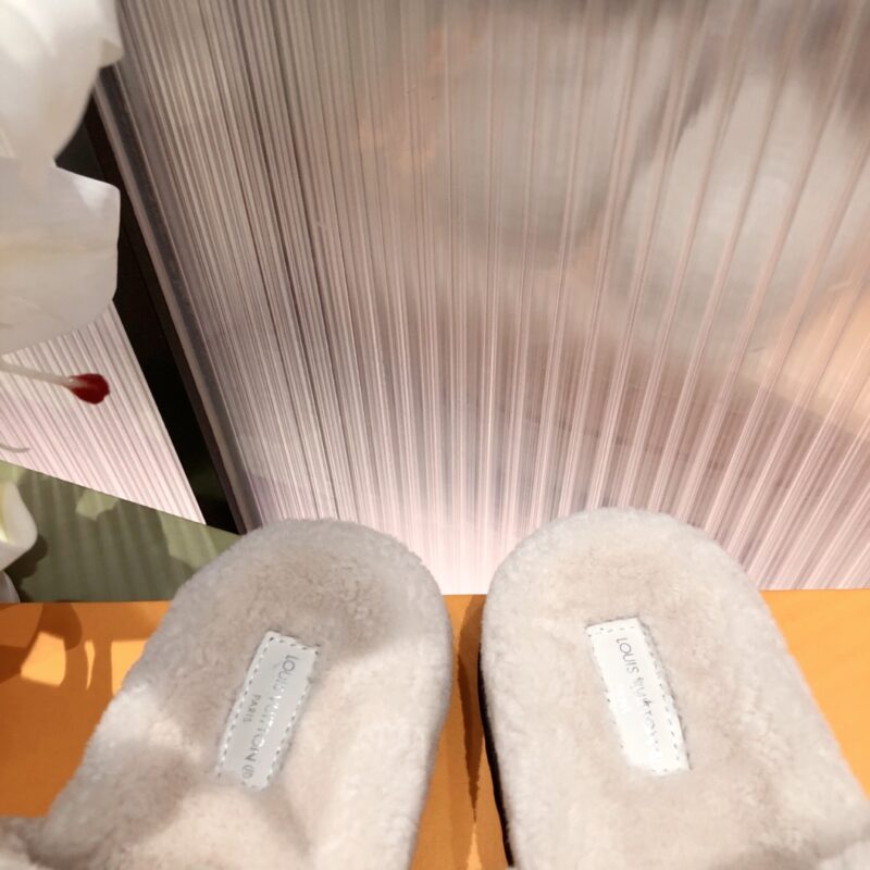 Louis Vuitton Slippers - Image 3