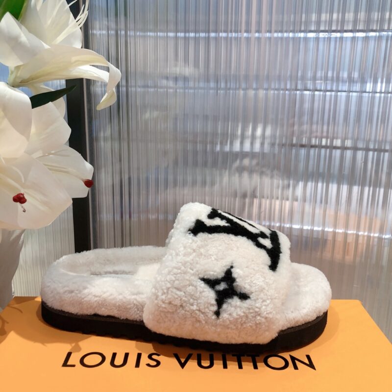 Louis Vuitton Slippers - Image 5