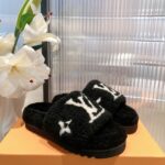 Louis Vuitton Slippers