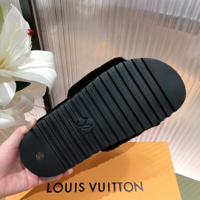 Louis Vuitton Slippers - Image 7