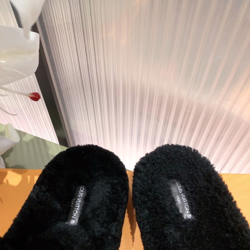 Louis Vuitton Slippers - Image 9
