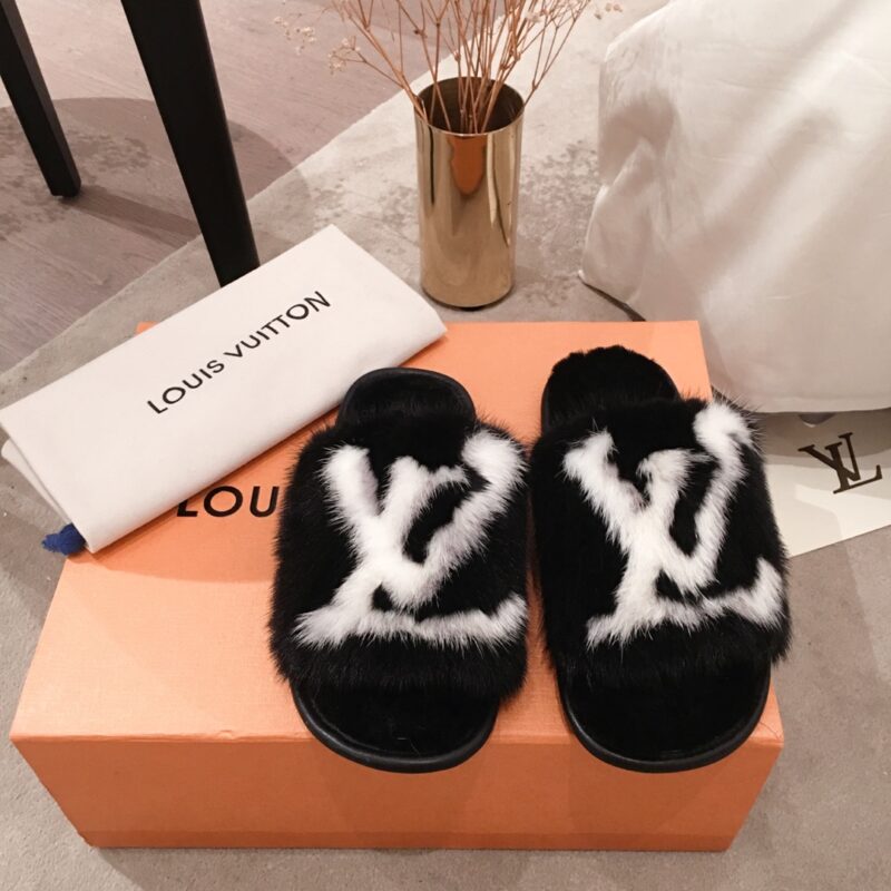 Louis Vuitton Slippers - Image 4