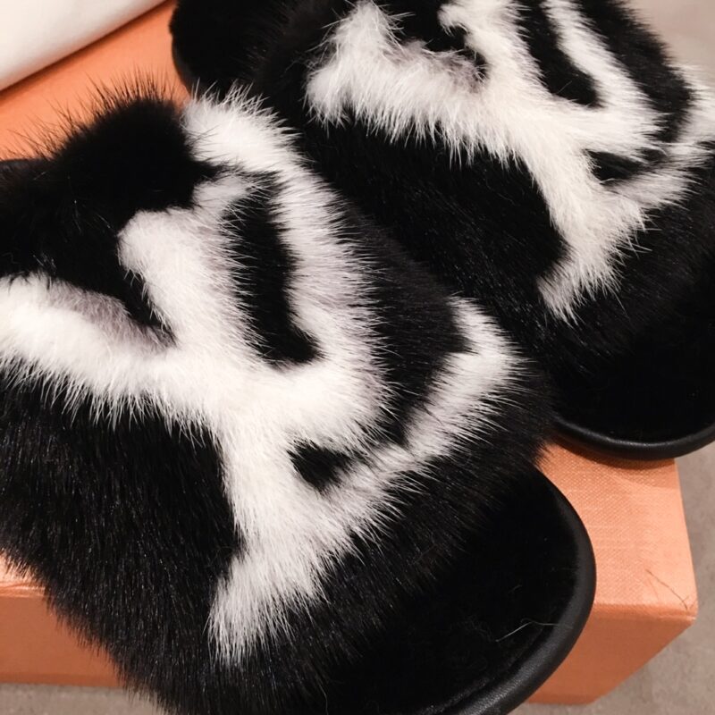 Louis Vuitton Slippers - Image 3
