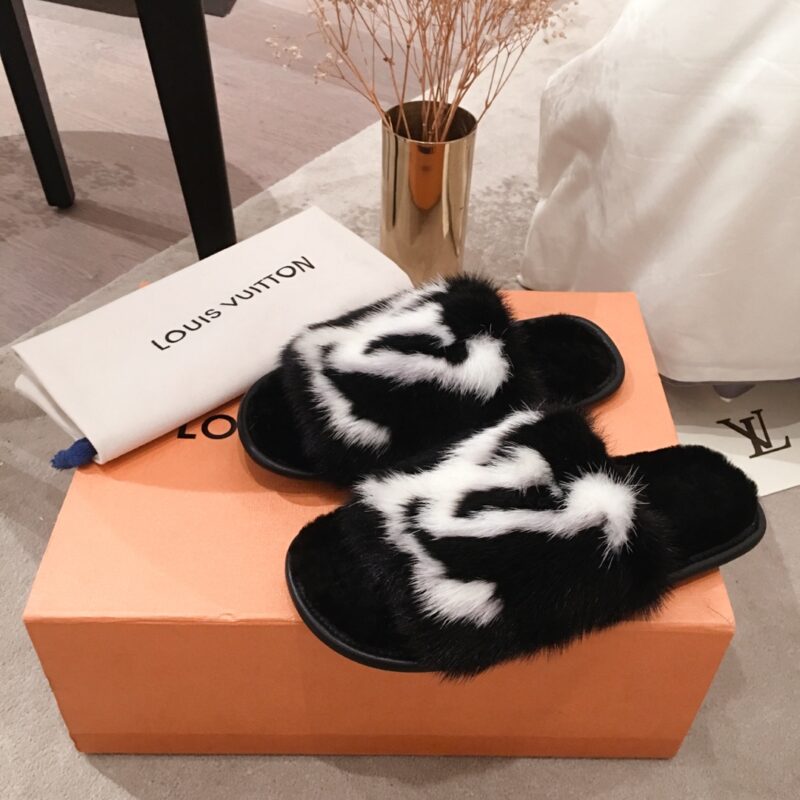 Louis Vuitton Slippers - Image 6