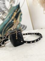 Ch@nel Cosmetic Bag-18CM - Image 2