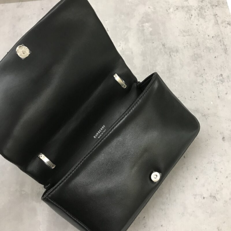Burberry Lola Chain Bag-23*13*6CM - Image 3