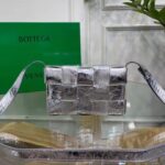 Bottega Veneta Crossbody Bag-23*15*6CM - Image 4